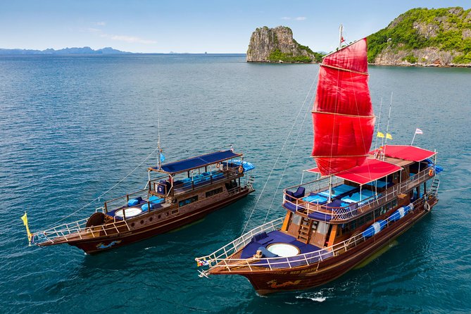Sunset Sailing Cruise